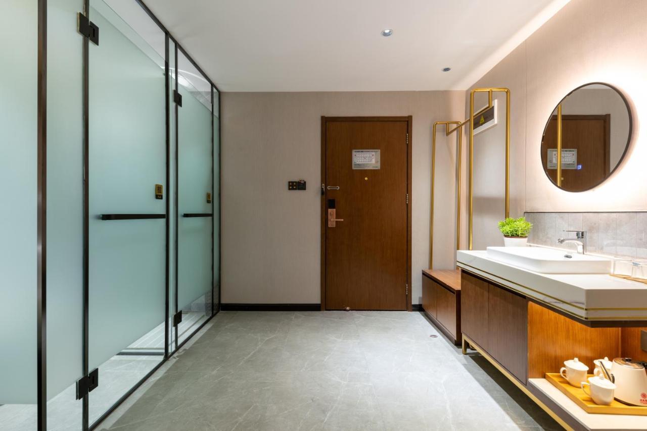 Beijing Tangfu Hotel - Located In The City Center Adjacent To The Subway Station Close To Nanluoguxiang Gulou Lama Temple Tiananmen Square Forbidden City Temple Of Heaven Providing Laundry Car Rental And Ticketing Services Екстериор снимка