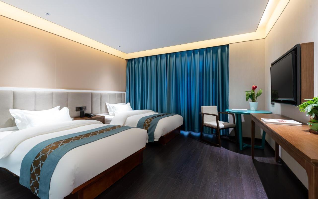 Beijing Tangfu Hotel - Located In The City Center Adjacent To The Subway Station Close To Nanluoguxiang Gulou Lama Temple Tiananmen Square Forbidden City Temple Of Heaven Providing Laundry Car Rental And Ticketing Services Екстериор снимка