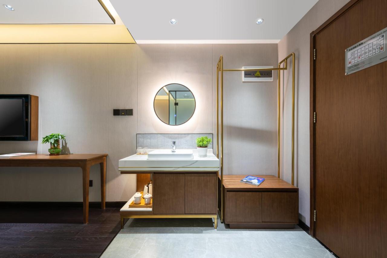 Beijing Tangfu Hotel - Located In The City Center Adjacent To The Subway Station Close To Nanluoguxiang Gulou Lama Temple Tiananmen Square Forbidden City Temple Of Heaven Providing Laundry Car Rental And Ticketing Services Екстериор снимка