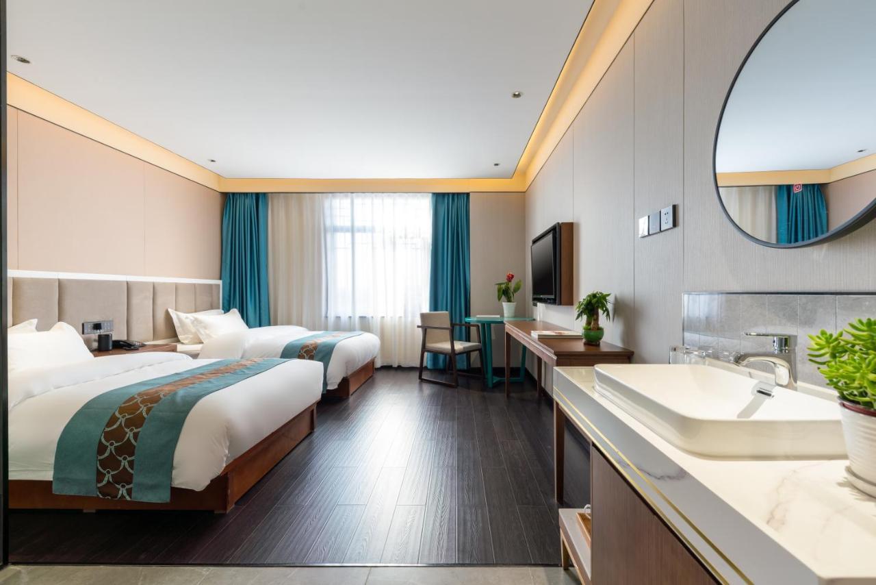 Beijing Tangfu Hotel - Located In The City Center Adjacent To The Subway Station Close To Nanluoguxiang Gulou Lama Temple Tiananmen Square Forbidden City Temple Of Heaven Providing Laundry Car Rental And Ticketing Services Екстериор снимка